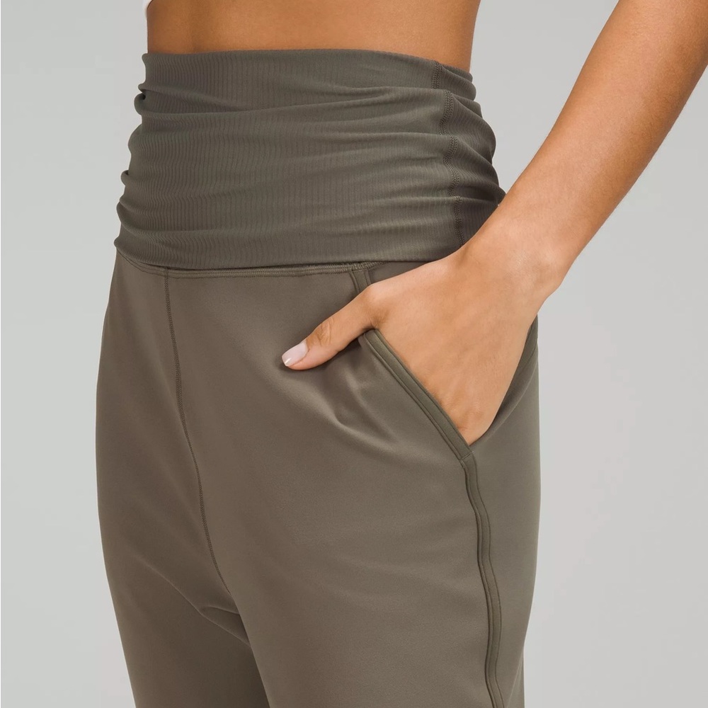 NWT lululemon Align™ Super-High-Rise Ribbed-Waist Jogger Carob Brown COBN Sz 14 - Picture 4 of 8